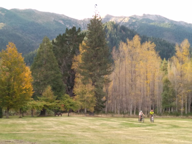 Hanmer Autumn bikers